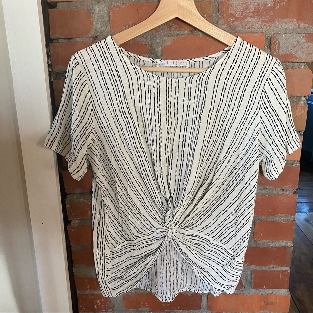 High-low flowy blouse
